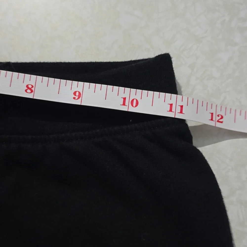 Disney's Minnie Mouse Sweat Suit  Size Medium 7/8‎